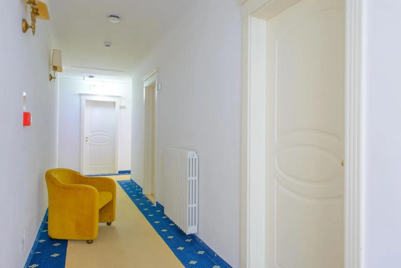 ***  Palace Hotel Domus Mea Riccione Olaszország